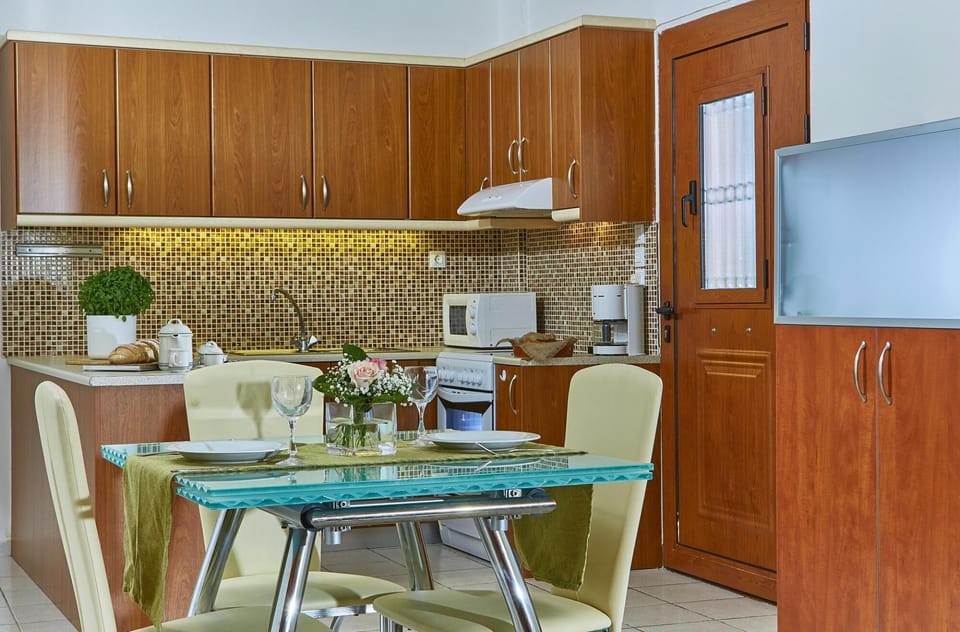 House, Smoking | 2 bedrooms
