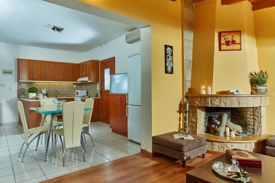 House, Smoking | 2 bedrooms
