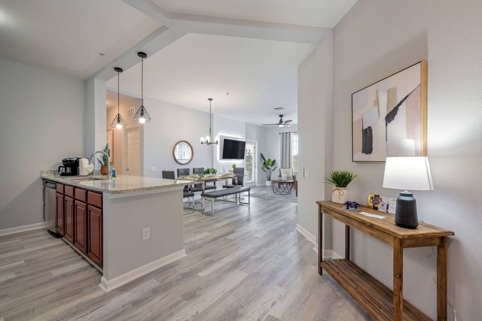 Entrance plus kitchen