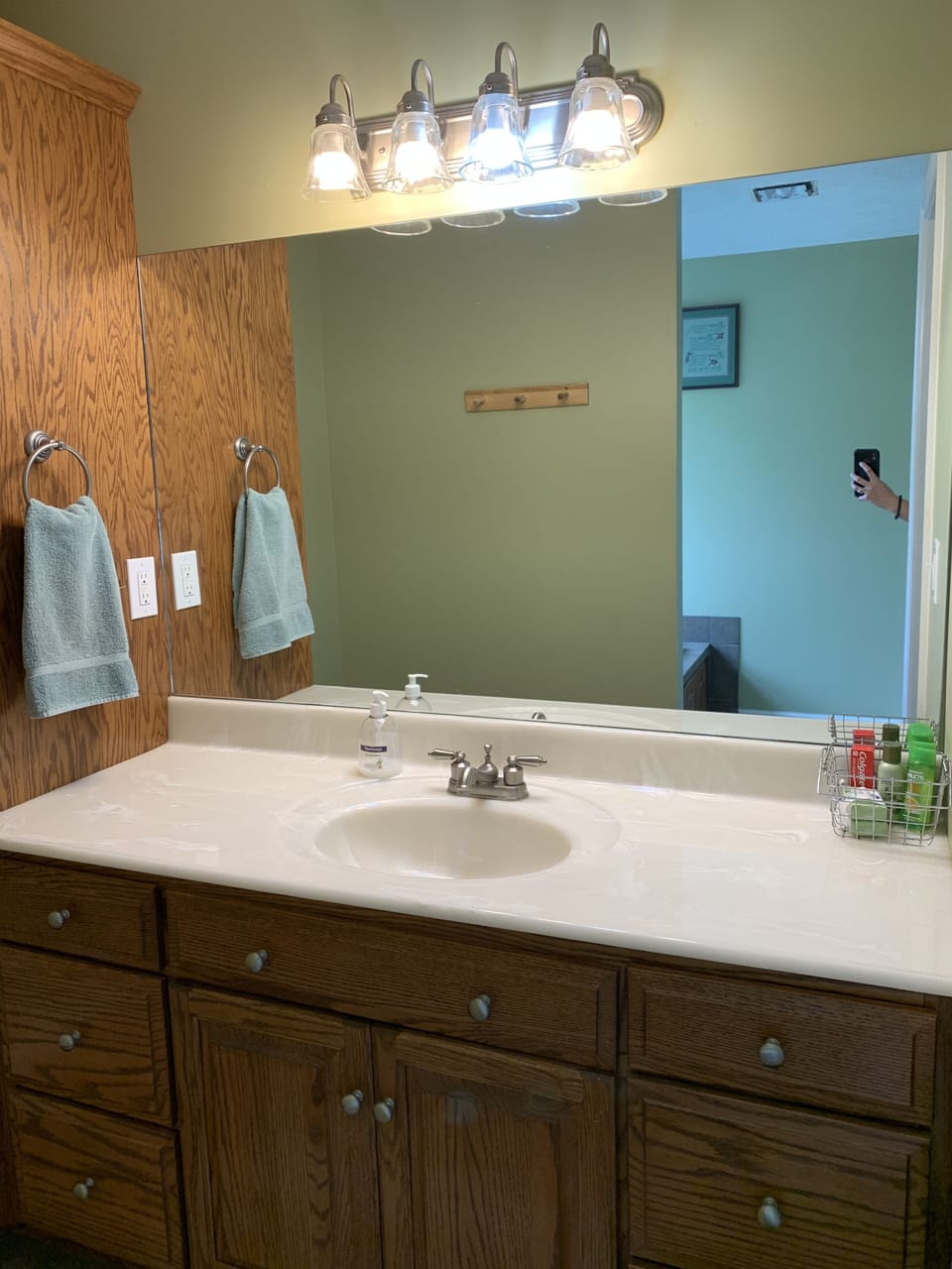 Master bathroom 
