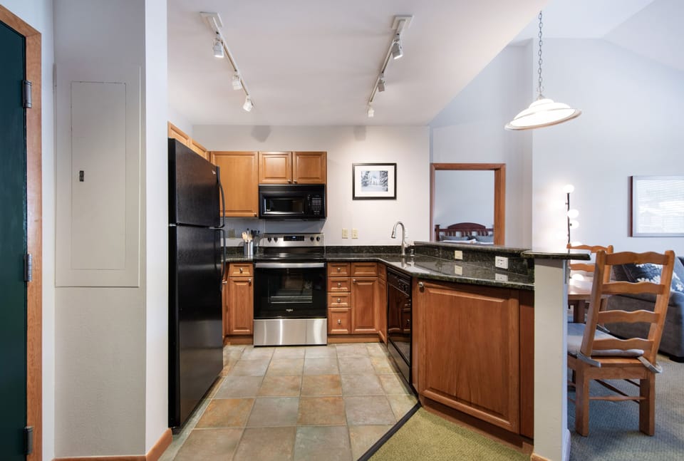 Condo, 2 Bedrooms | Private kitchen | Coffee/tea maker, fridge, oven, toaster