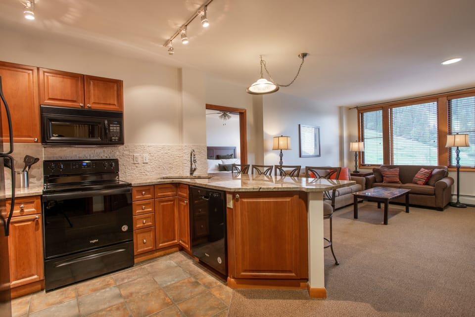 Condo, 2 Bedrooms | Private kitchen | Coffee/tea maker, fridge, oven, toaster