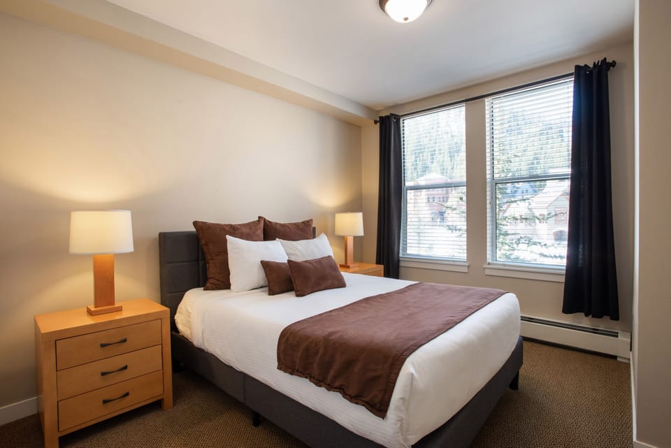 Condo, 2 Bedrooms | 2 bedrooms, iron/ironing board, free WiFi