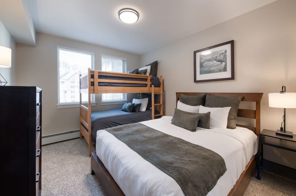 Condo, 2 Bedrooms | 2 bedrooms, iron/ironing board, WiFi (free)