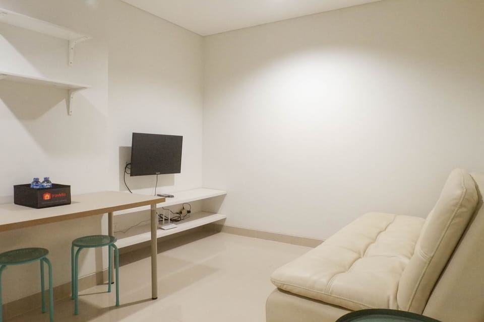 Room | Living area | TV