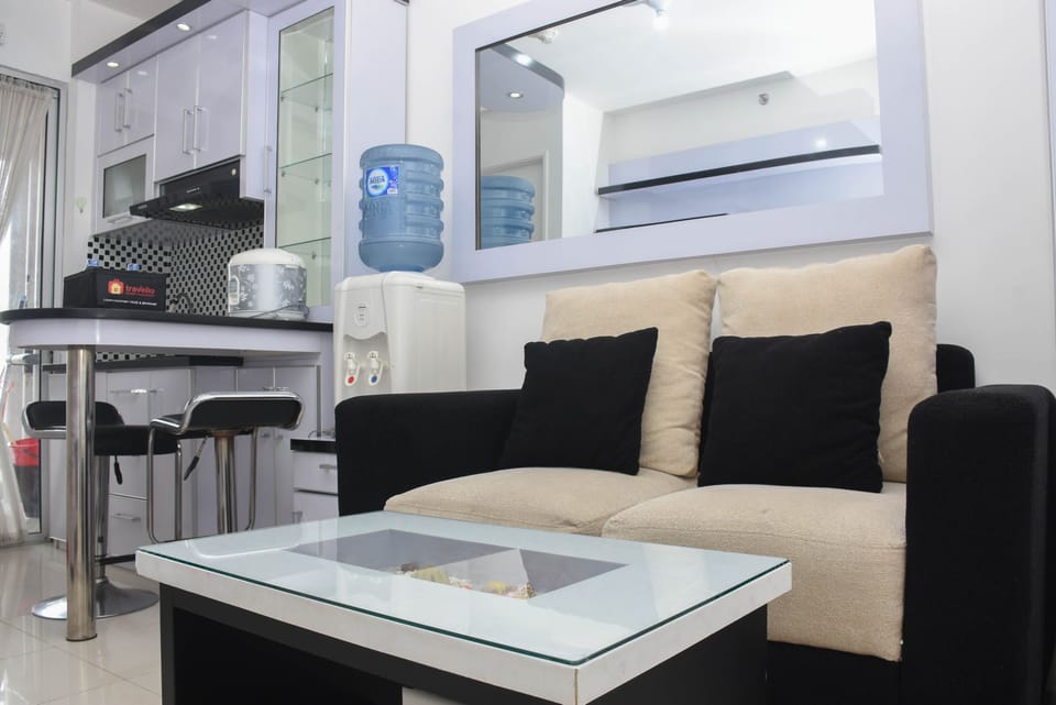 Room | Living area | TV