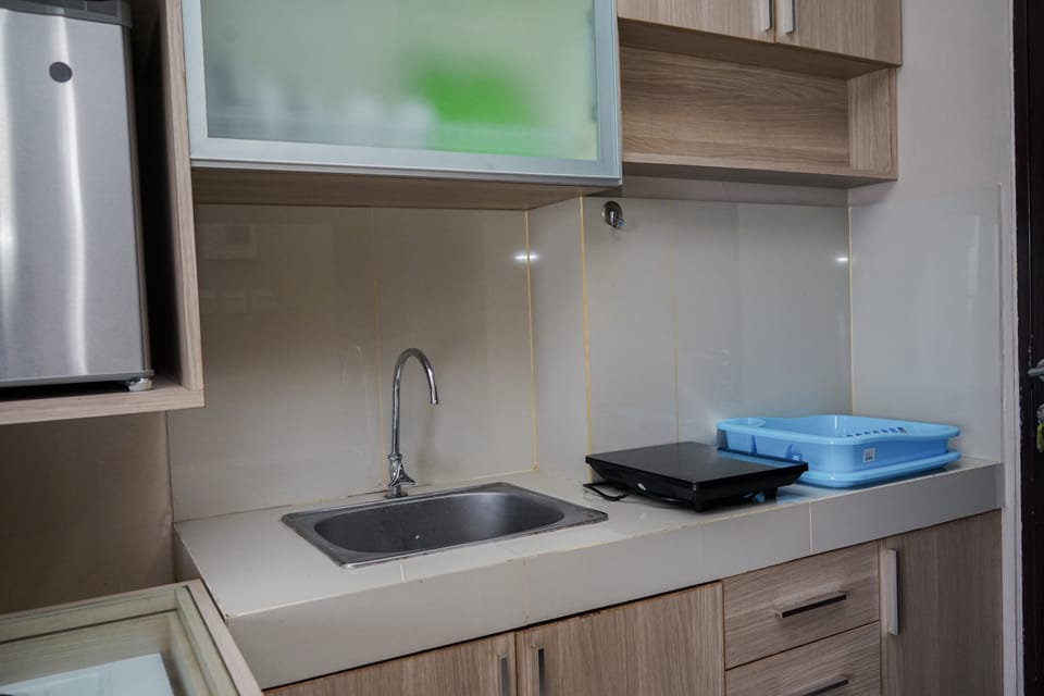 Room | Private kitchen | Fridge, stovetop, electric kettle, cookware/dishes/utensils