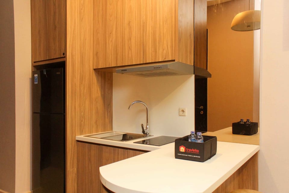 Room | Private kitchen | Fridge, stovetop, cookware/dishes/utensils