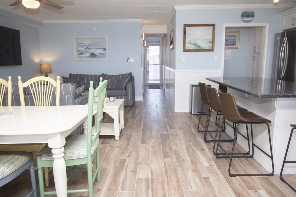 DINING-AREA