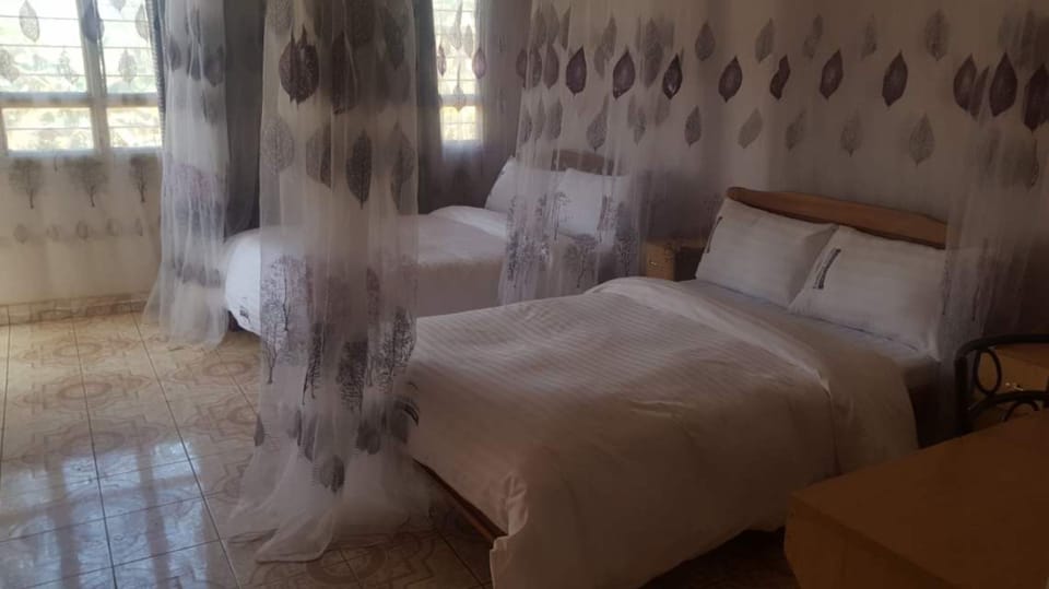Twin Room | Bed sheets