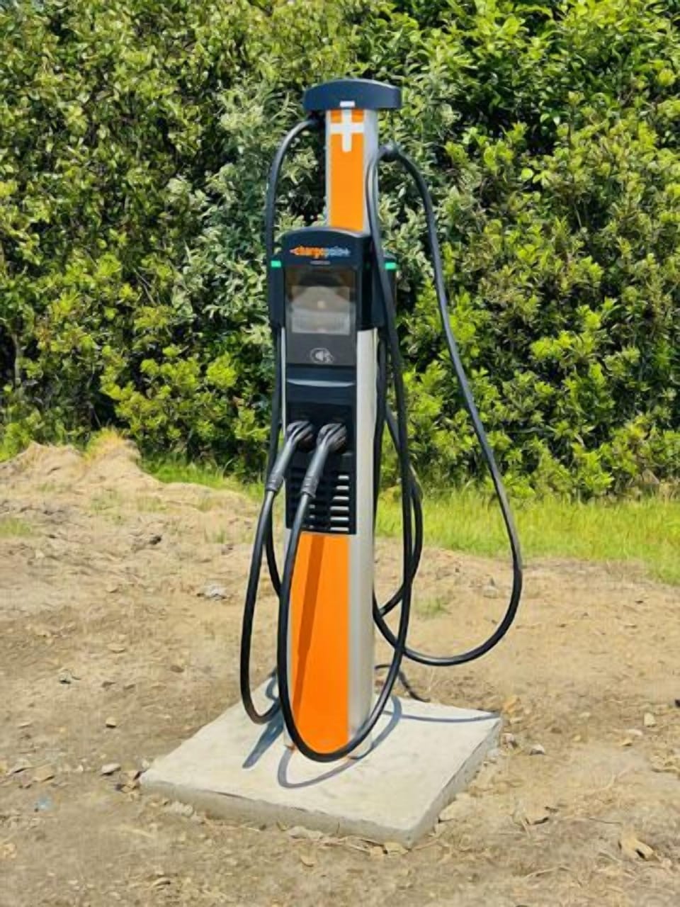 5 new charging stations at the Bolstad Beach Approach