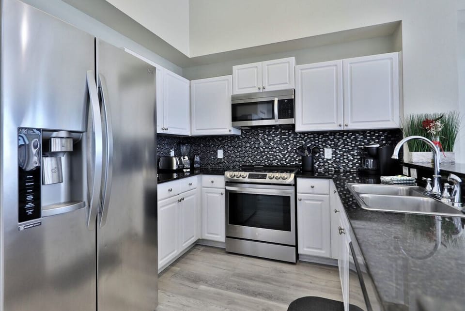 Fully stocked kitchen.