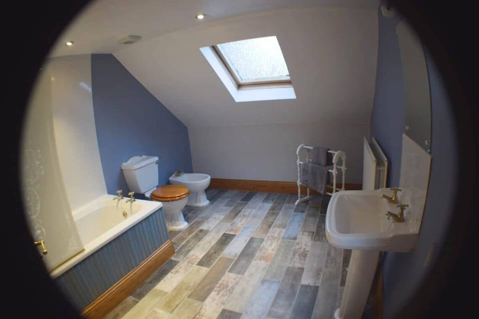 Upstairs bathroom