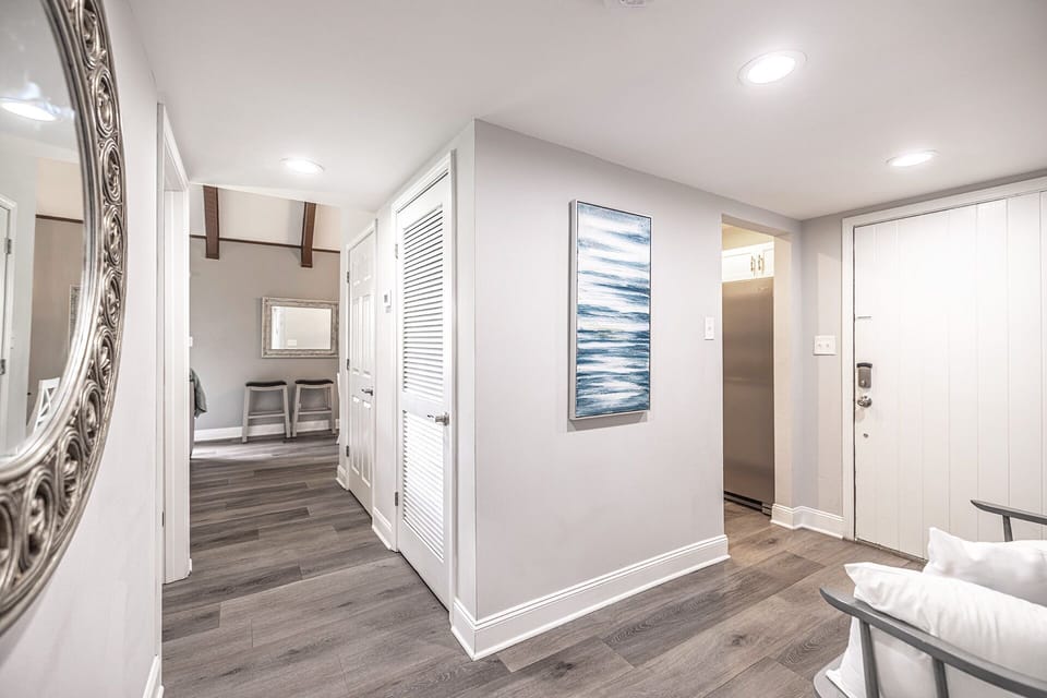 Entry Foyer