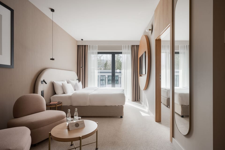 Minibar, in-room safe, desk, soundproofing