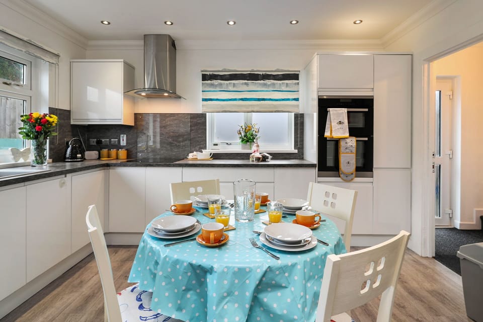 Walk to Beach, Parking, Pet Friendly