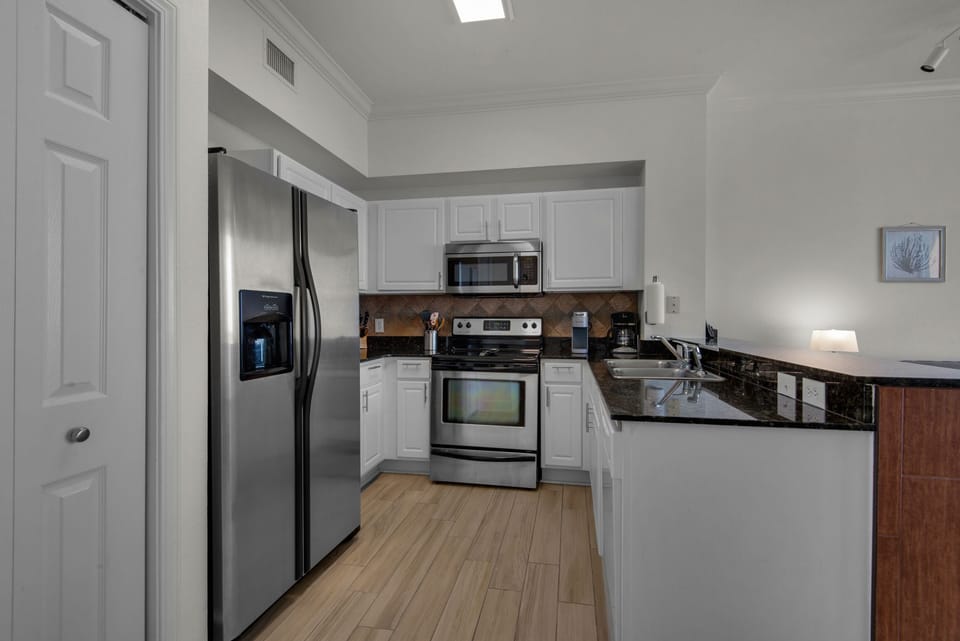 Kitchen has everything you need