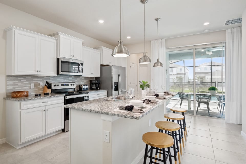 Fully Equipped kitchen to host the entire family
