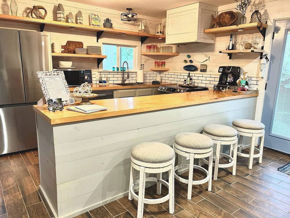 Eating area in the Kitchen