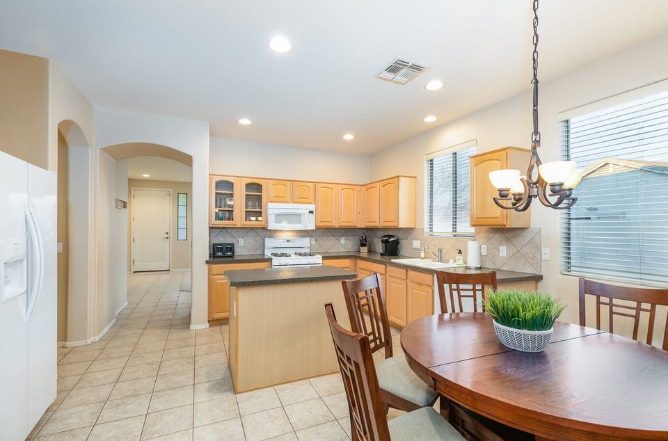Formal eating area off kitchen.