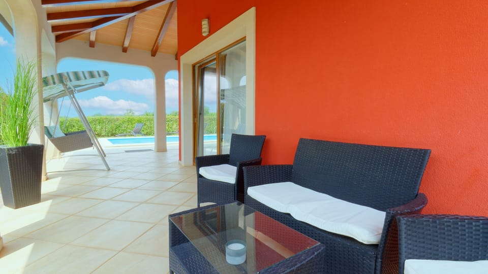 Outdoor Sitting Area