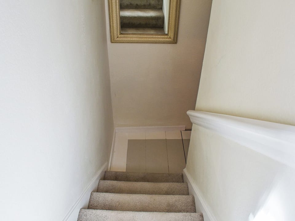 Double bedroom | Pan cottage, Middleton