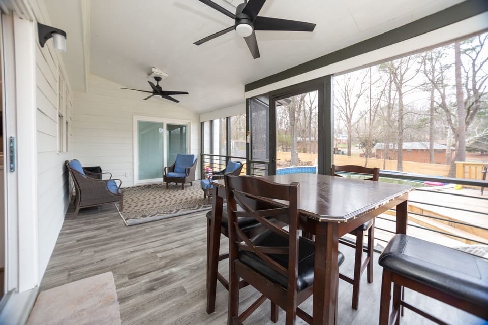 Screen Porch (Pool is no longer available)