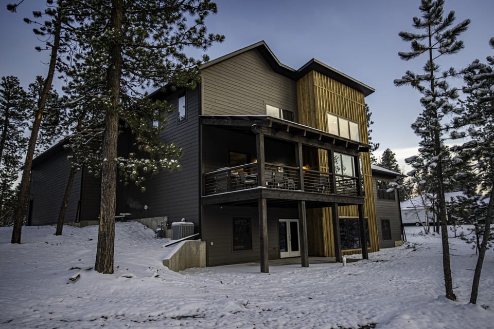 4,700 sf of space to make memories with a great outdoor area to entertain.