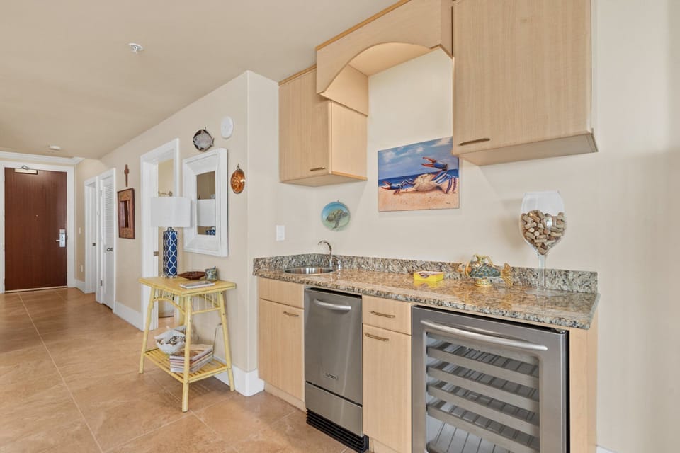 Caribe Resort C1114 Wet Bar