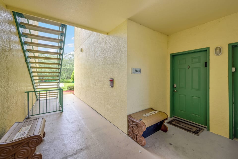 Front door showing the valet garbage bench