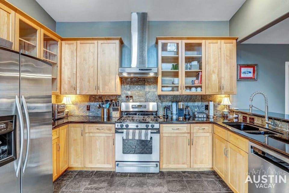 Fully equipped kitchen with all the essentials and dishwasher