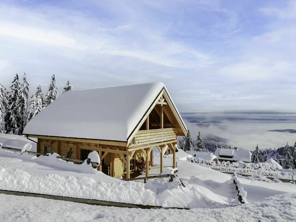 Cloud, Sky, Snow, Building, Window, House, Slope, Tree, Natural Landscape, Wood