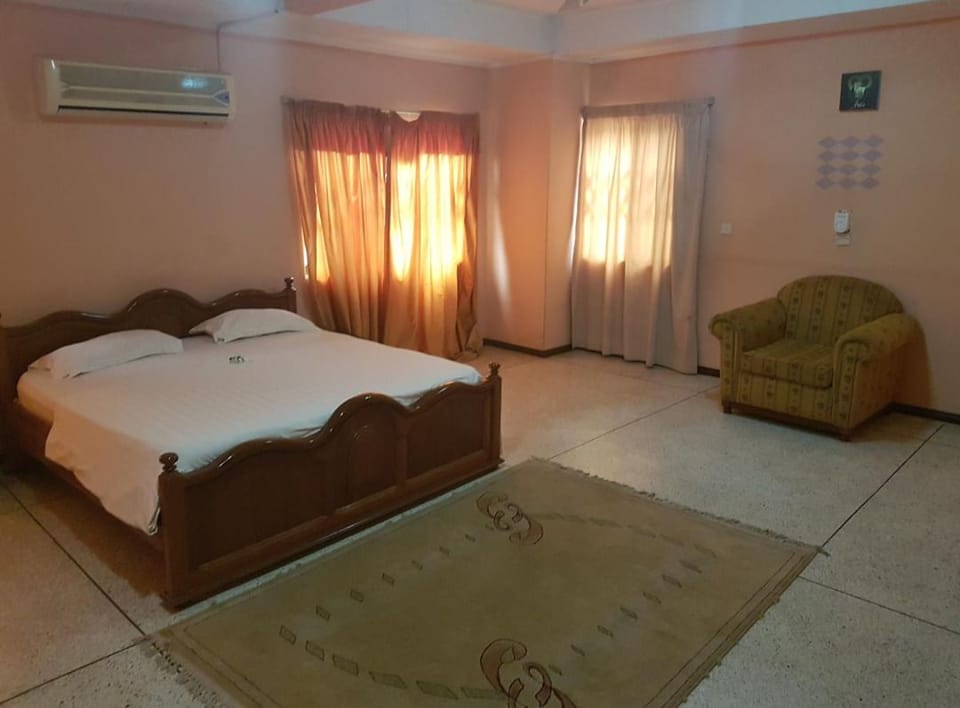 Double Room | Premium bedding, rollaway beds (surcharge), WiFi (free)