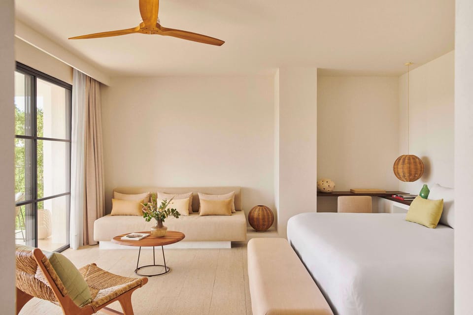 Premium bedding, down comforters, minibar, in-room safe