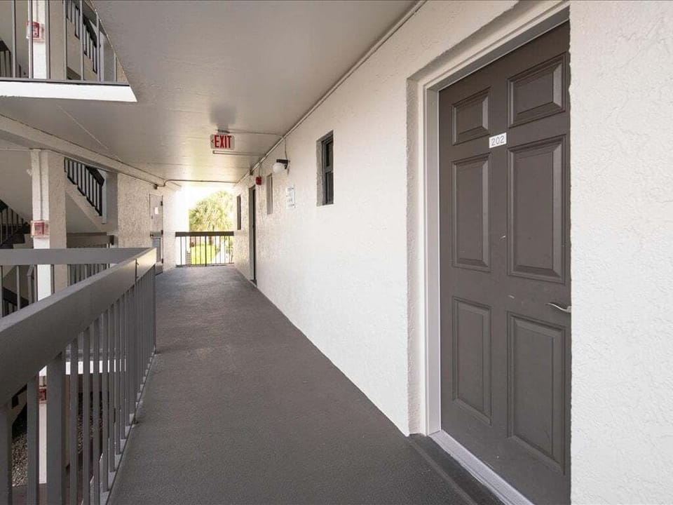 front entry walk way