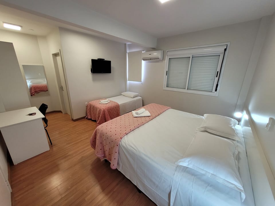 Superior Triple Room | Desk, free WiFi