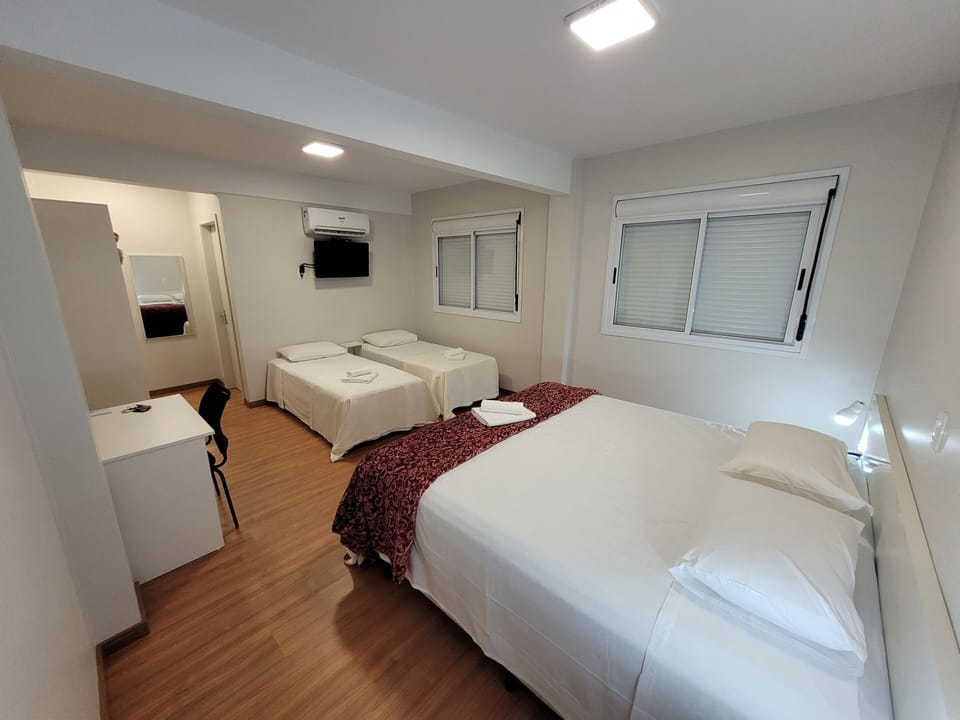 Superior Quadruple Room | Desk, free WiFi