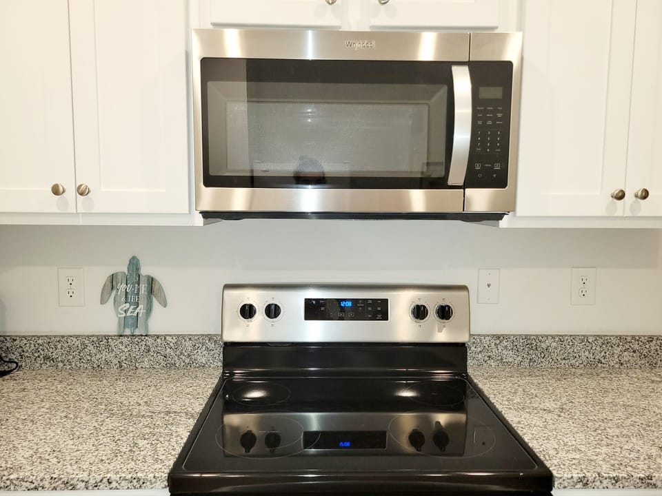 closeup, stovetop oven, microwave