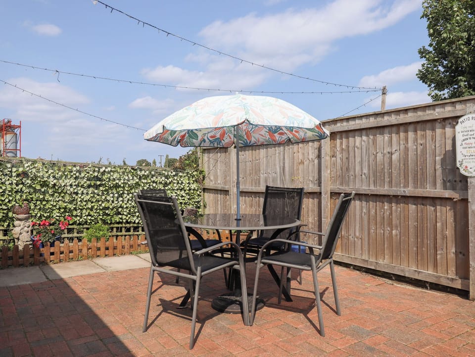 Cottage | Outdoor dining