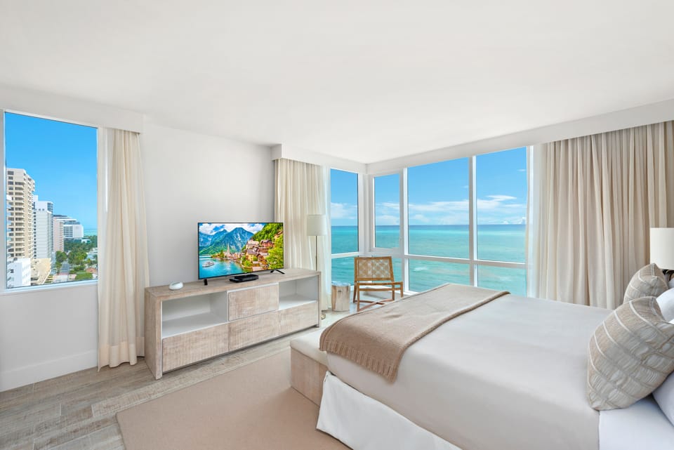 Full Oceanfront Master Bedroom!