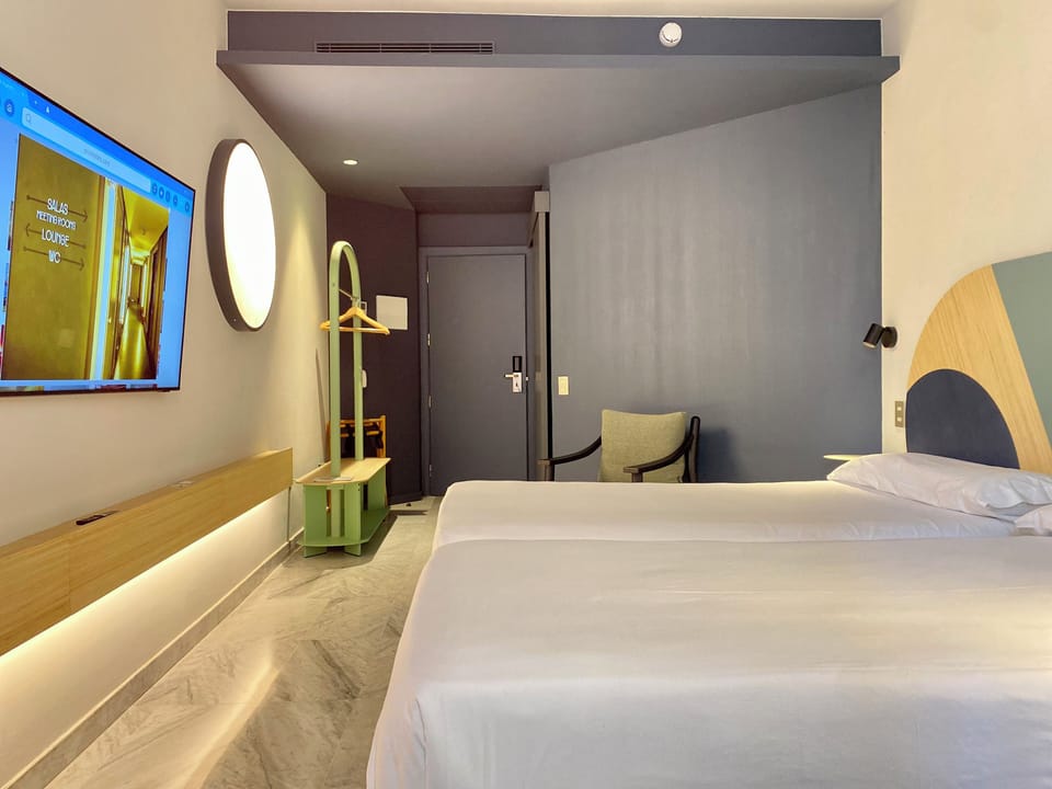 Standard Double Room | Minibar, blackout drapes, free WiFi, bed sheets