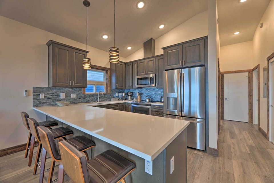 Dining Room | Breakfast Bar