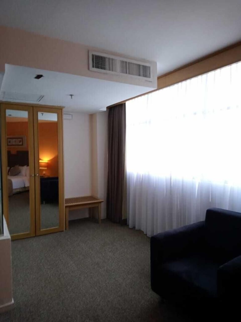 Executive Studio Suite | In-room safe, desk, soundproofing, free WiFi