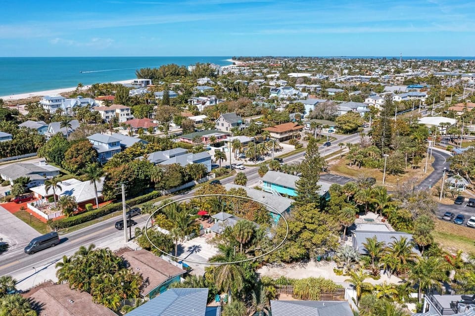 Turtle Tyme aerial view looking North West