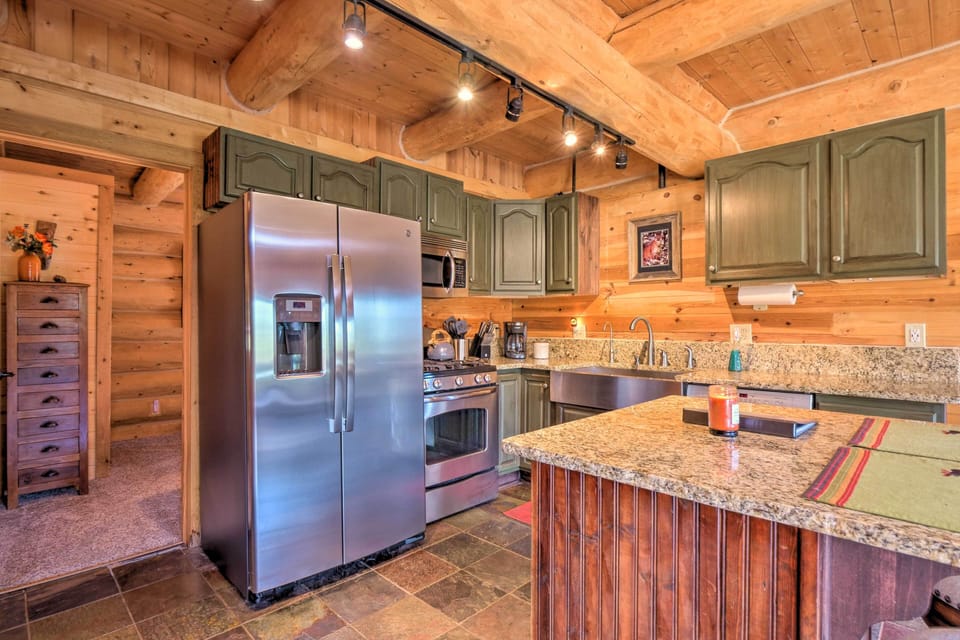 Kitchen | Farmhouse Sink | Crockpot