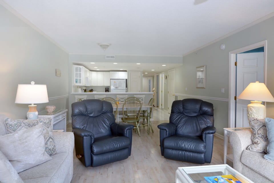 LIVING-AREA