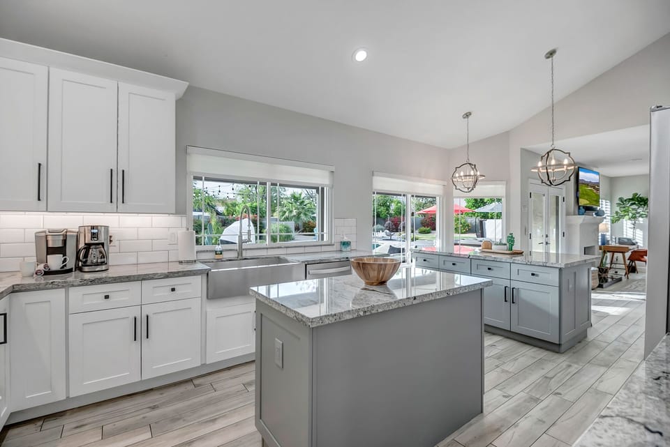 Lots of Counter Space!