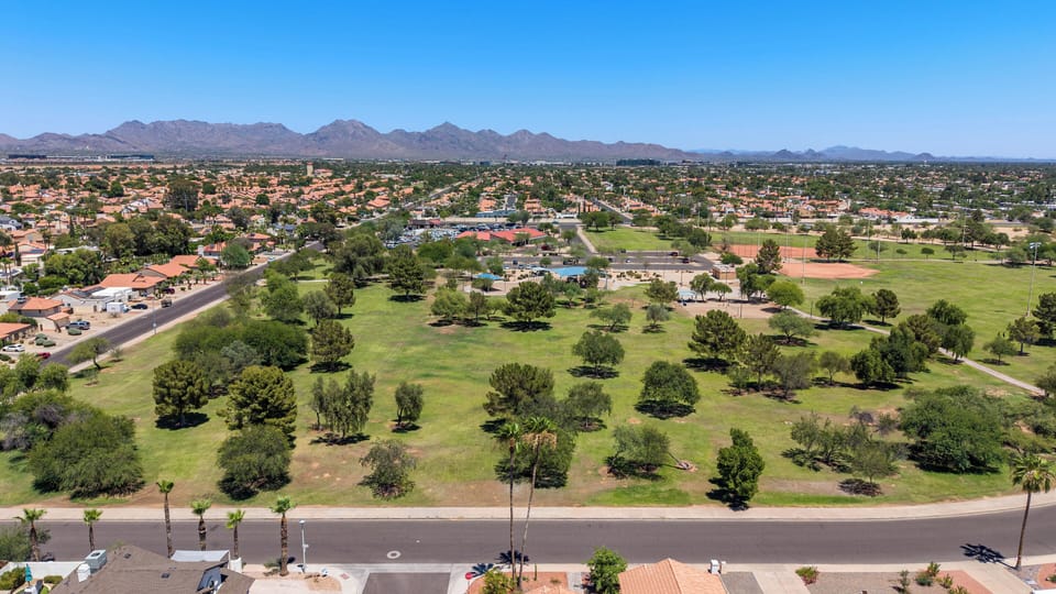 Desert Horizon Park - nearby