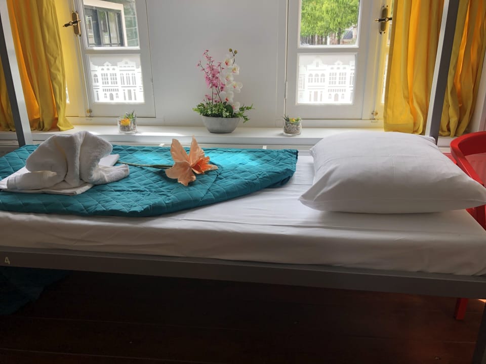 Basic Shared Dormitory | In-room safe, soundproofing, iron/ironing board, free WiFi