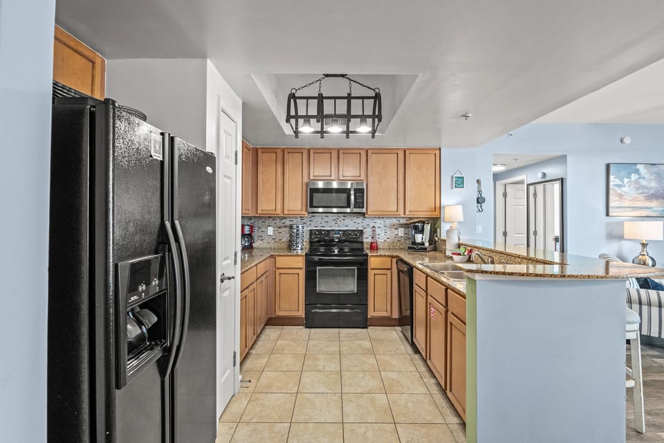 Kitchen with all the amenities from home,  plenty of cook and bakeware.